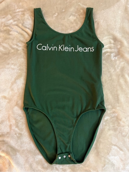 Calvin Klein Jeans Tops - Calvin Klein Scoop Neck Bodysuit Green With Buttons Size XS